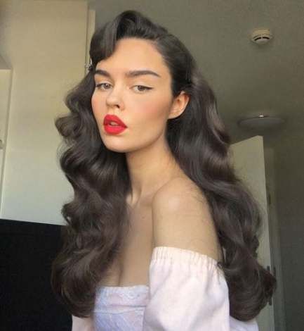 Bonjour To The Perfect Waterproof Cat Eye: Bonjour Makeup Inspo