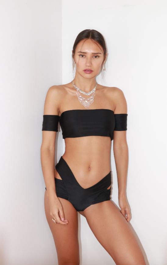 Michaela Bottom: Black