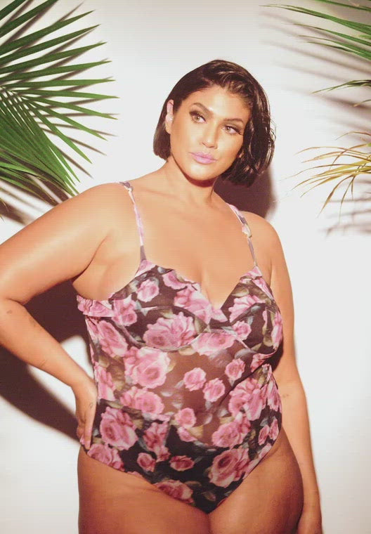 Paris One Piece: Dolce Rose Plus