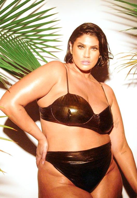 Bella Top: Black Metallic Plus